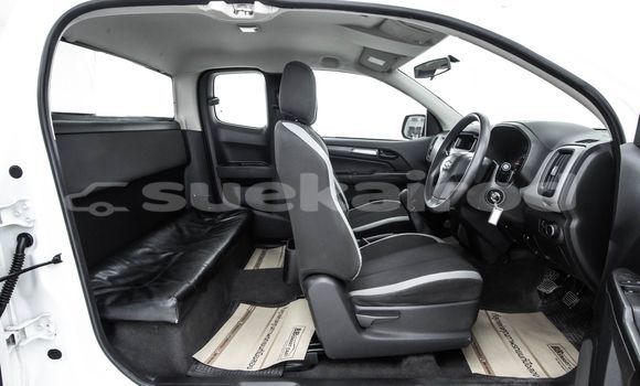 Buy Used Chevrolet Colorado White Car in Bangkok in Bangkok Buy Used Chevrolet Colorado White Car in Bangkok in Bangkok