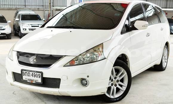Buy Used Mitsubishi Space Wagon White Car in Bangkok in Bangkok