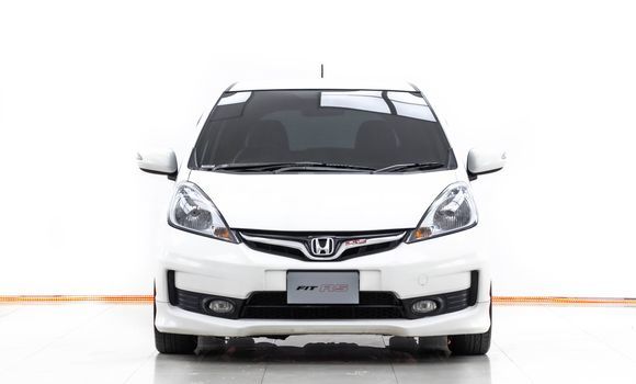 Buy Used Honda Jazz White Car in Bangkok in Bangkok Buy Used Honda Jazz White Car in Bangkok in Bangkok