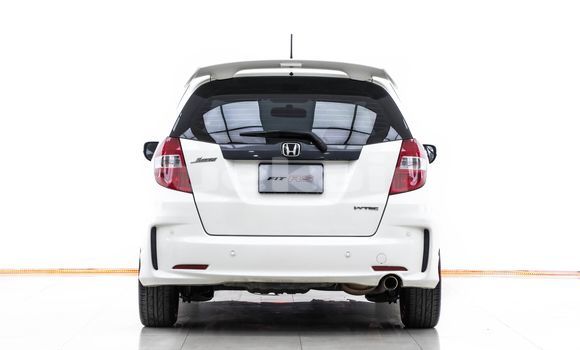 Buy Used Honda Jazz White Car in Bangkok in Bangkok Buy Used Honda Jazz White Car in Bangkok in Bangkok