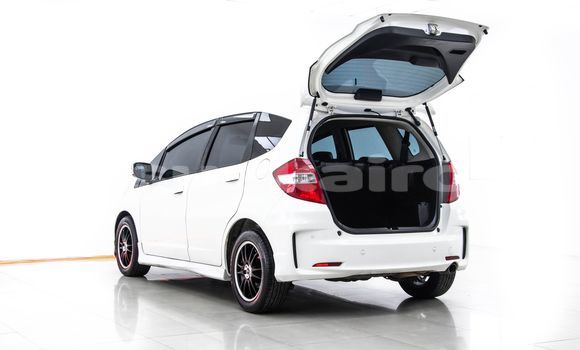 Buy Used Honda Jazz White Car in Bangkok in Bangkok Buy Used Honda Jazz White Car in Bangkok in Bangkok