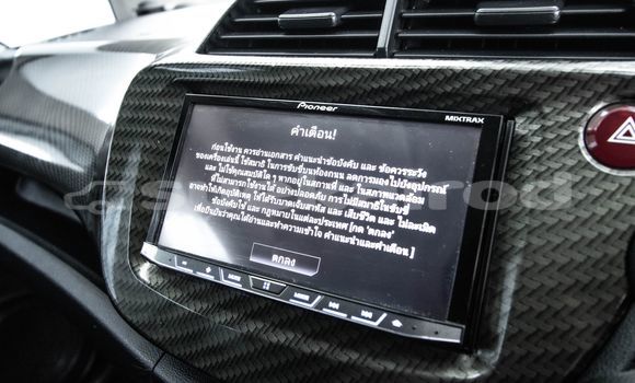 Buy Used Honda Jazz White Car in Bangkok in Bangkok Buy Used Honda Jazz White Car in Bangkok in Bangkok