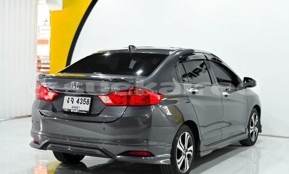 ซื้อ รถมือสอง Honda City สีดำ รถยนต์ ใน %{เมือง} ใน กรุงเทพมหานคร ซื้อ รถมือสอง Honda City สีดำ รถยนต์ ใน %{เมือง} ใน กรุงเทพมหานคร