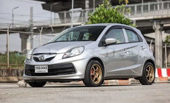 ซื้อ รถมือสอง Honda Brio เงิน รถยนต์ ใน %{เมือง} ใน กรุงเทพมหานคร ซื้อ รถมือสอง Honda Brio เงิน รถยนต์ ใน %{เมือง} ใน กรุงเทพมหานคร