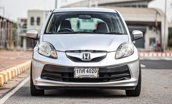 ซื้อ รถมือสอง Honda Brio เงิน รถยนต์ ใน %{เมือง} ใน กรุงเทพมหานคร ซื้อ รถมือสอง Honda Brio เงิน รถยนต์ ใน %{เมือง} ใน กรุงเทพมหานคร
