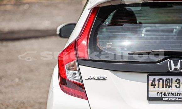 ซื้อ รถมือสอง Honda Jazz ขาว รถยนต์ ใน %{เมือง} ใน กรุงเทพมหานคร ซื้อ รถมือสอง Honda Jazz ขาว รถยนต์ ใน %{เมือง} ใน กรุงเทพมหานคร