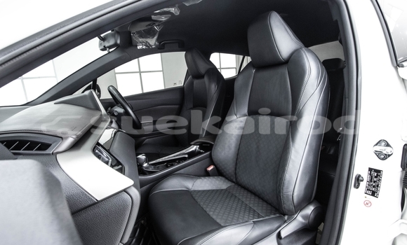 Buy Used Toyota C-HR White Car in Bangkok in Bangkok Buy Used Toyota C-HR White Car in Bangkok in Bangkok