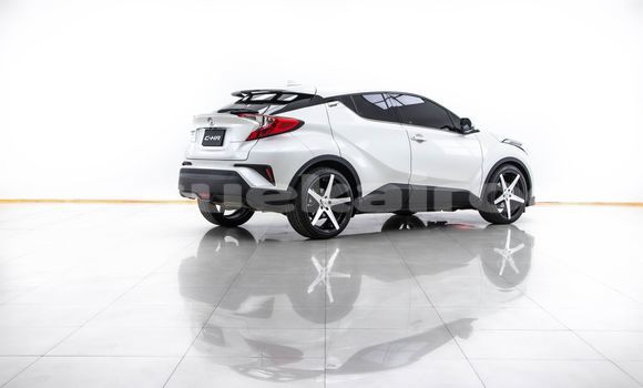 ซื้อ รถมือสอง Toyota C-HR ขาว รถยนต์ ใน %{เมือง} ใน กรุงเทพมหานคร ซื้อ รถมือสอง Toyota C-HR ขาว รถยนต์ ใน %{เมือง} ใน กรุงเทพมหานคร