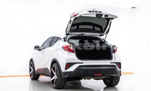 ซื้อ รถมือสอง Toyota C-HR ขาว รถยนต์ ใน %{เมือง} ใน กรุงเทพมหานคร ซื้อ รถมือสอง Toyota C-HR ขาว รถยนต์ ใน %{เมือง} ใน กรุงเทพมหานคร