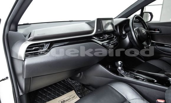 ซื้อ รถมือสอง Toyota C-HR ขาว รถยนต์ ใน %{เมือง} ใน กรุงเทพมหานคร ซื้อ รถมือสอง Toyota C-HR ขาว รถยนต์ ใน %{เมือง} ใน กรุงเทพมหานคร