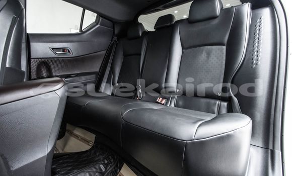 ซื้อ รถมือสอง Toyota C-HR ขาว รถยนต์ ใน %{เมือง} ใน กรุงเทพมหานคร ซื้อ รถมือสอง Toyota C-HR ขาว รถยนต์ ใน %{เมือง} ใน กรุงเทพมหานคร