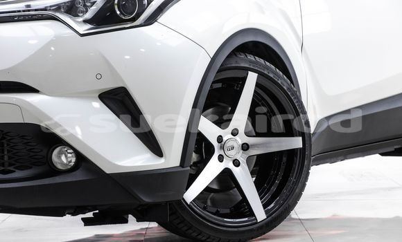 ซื้อ รถมือสอง Toyota C-HR ขาว รถยนต์ ใน %{เมือง} ใน กรุงเทพมหานคร ซื้อ รถมือสอง Toyota C-HR ขาว รถยนต์ ใน %{เมือง} ใน กรุงเทพมหานคร