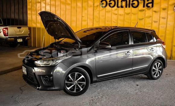 ซื้อ รถมือสอง Toyota Yaris สีดำ รถยนต์ ใน %{เมือง} ใน กรุงเทพมหานคร ซื้อ รถมือสอง Toyota Yaris สีดำ รถยนต์ ใน %{เมือง} ใน กรุงเทพมหานคร