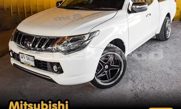 Buy Used Mitsubishi Triton White Car in Bangkok in Bangkok