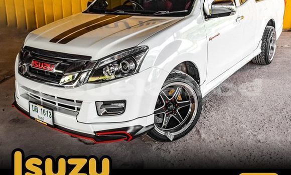 ซื้อ รถมือสอง Isuzu D-Max ขาว รถยนต์ ใน %{เมือง} ใน กรุงเทพมหานคร