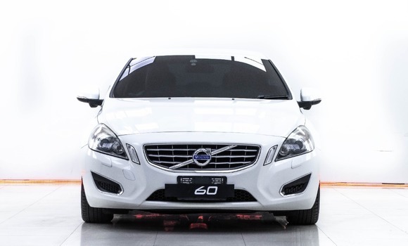 ซื้อ รถมือสอง Volvo V60 ขาว รถยนต์ ใน %{เมือง} ใน กรุงเทพมหานคร ซื้อ รถมือสอง Volvo V60 ขาว รถยนต์ ใน %{เมือง} ใน กรุงเทพมหานคร