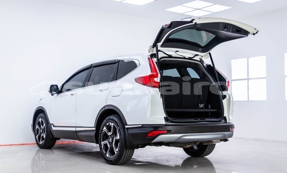 Buy Used Honda CR-V White Car in Bangkok in Bangkok Buy Used Honda CR-V White Car in Bangkok in Bangkok