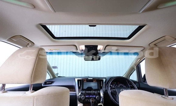 Buy Used Toyota Alphard White Car in Bangkok in Bangkok Buy Used Toyota Alphard White Car in Bangkok in Bangkok