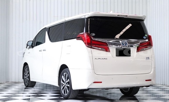 Buy Used Toyota Alphard White Car in Bangkok in Bangkok Buy Used Toyota Alphard White Car in Bangkok in Bangkok