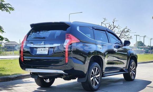 ซื้อ รถมือสอง Mitsubishi Pajero สีดำ รถยนต์ ใน %{เมือง} ใน กรุงเทพมหานคร ซื้อ รถมือสอง Mitsubishi Pajero สีดำ รถยนต์ ใน %{เมือง} ใน กรุงเทพมหานคร