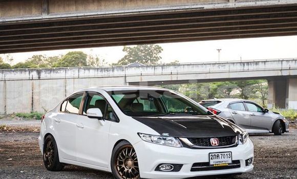 Buy Used Honda Civic White Car in Bangkok in Bangkok