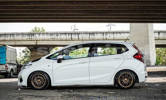 ซื้อ รถมือสอง Honda Jazz ขาว รถยนต์ ใน %{เมือง} ใน กรุงเทพมหานคร ซื้อ รถมือสอง Honda Jazz ขาว รถยนต์ ใน %{เมือง} ใน กรุงเทพมหานคร