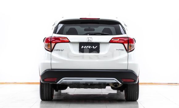 ซื้อ รถมือสอง Honda HR-V ขาว รถยนต์ ใน %{เมือง} ใน กรุงเทพมหานคร ซื้อ รถมือสอง Honda HR-V ขาว รถยนต์ ใน %{เมือง} ใน กรุงเทพมหานคร