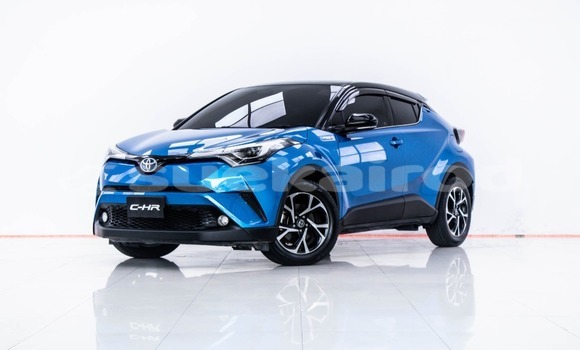 ซื้อ รถมือสอง Toyota C-HR สีน้ำเงิน รถยนต์ ใน %{เมือง} ใน กรุงเทพมหานคร ซื้อ รถมือสอง Toyota C-HR สีน้ำเงิน รถยนต์ ใน %{เมือง} ใน กรุงเทพมหานคร