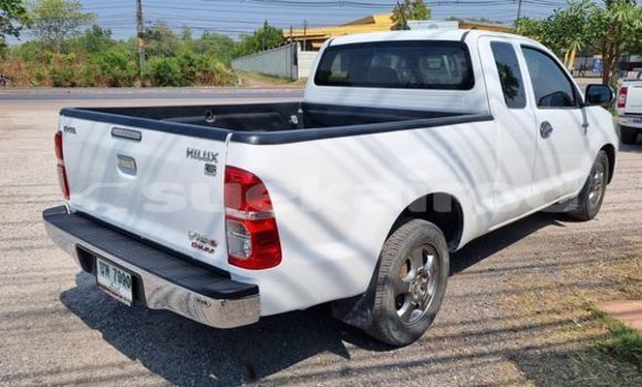 Buy Used Toyota Hiluxe VIGO White Car in Bangkok in Bangkok Buy Used Toyota Hiluxe VIGO White Car in Bangkok in Bangkok