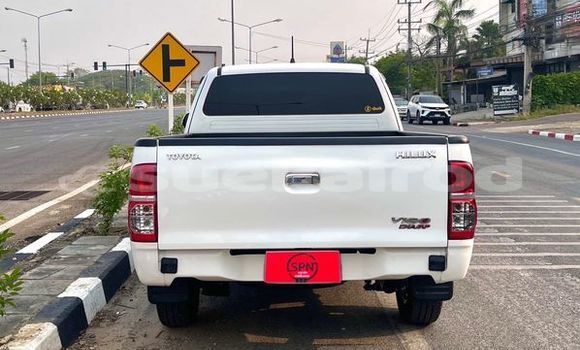Buy Used Toyota Hiluxe VIGO White Car in Bangkok in Bangkok Buy Used Toyota Hiluxe VIGO White Car in Bangkok in Bangkok