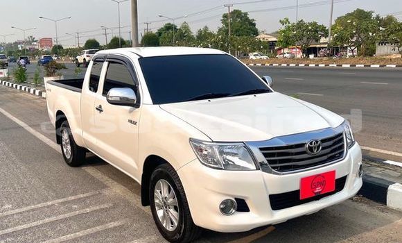 Buy Used Toyota Hiluxe VIGO White Car in Bangkok in Bangkok Buy Used Toyota Hiluxe VIGO White Car in Bangkok in Bangkok