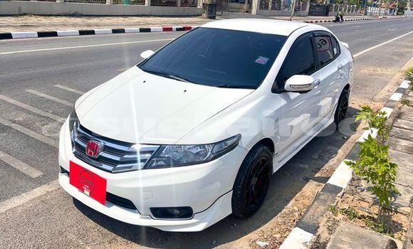 Buy Used Honda City White Car in Bangkok in Bangkok Buy Used Honda City White Car in Bangkok in Bangkok
