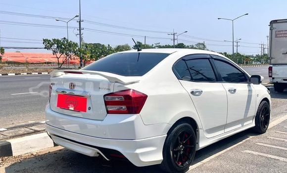 Buy Used Honda City White Car in Bangkok in Bangkok Buy Used Honda City White Car in Bangkok in Bangkok