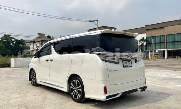 ซื้อ รถมือสอง Toyota Vellfire ขาว รถยนต์ ใน %{เมือง} ใน กรุงเทพมหานคร ซื้อ รถมือสอง Toyota Vellfire ขาว รถยนต์ ใน %{เมือง} ใน กรุงเทพมหานคร