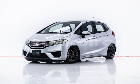 ซื้อ รถมือสอง Honda Jazz อื่น ๆ รถยนต์ ใน %{เมือง} ใน กรุงเทพมหานคร