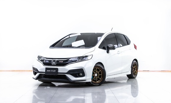 Buy Used Honda Jazz White Car in Bangkok in Bangkok