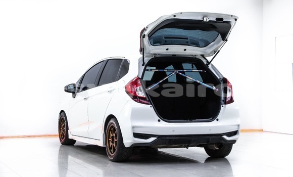 ซื้อ รถมือสอง Honda Jazz ขาว รถยนต์ ใน %{เมือง} ใน กรุงเทพมหานคร ซื้อ รถมือสอง Honda Jazz ขาว รถยนต์ ใน %{เมือง} ใน กรุงเทพมหานคร
