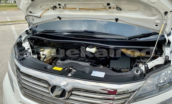 Buy Used Toyota Vellfire White Car in Bangkok in Bangkok Buy Used Toyota Vellfire White Car in Bangkok in Bangkok