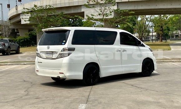 Buy Used Toyota Vellfire White Car in Bangkok in Bangkok Buy Used Toyota Vellfire White Car in Bangkok in Bangkok