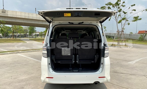 Buy Used Toyota Vellfire White Car in Bangkok in Bangkok Buy Used Toyota Vellfire White Car in Bangkok in Bangkok