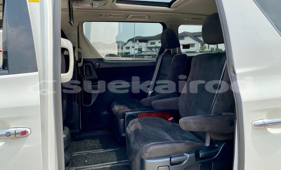 Buy Used Toyota Vellfire White Car in Bangkok in Bangkok Buy Used Toyota Vellfire White Car in Bangkok in Bangkok