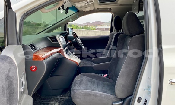 Buy Used Toyota Vellfire White Car in Bangkok in Bangkok Buy Used Toyota Vellfire White Car in Bangkok in Bangkok