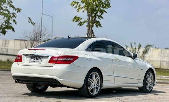 ซื้อ รถมือสอง Mercedes‒Benz E–Class ขาว รถยนต์ ใน %{เมือง} ใน กรุงเทพมหานคร ซื้อ รถมือสอง Mercedes‒Benz E–Class ขาว รถยนต์ ใน %{เมือง} ใน กรุงเทพมหานคร