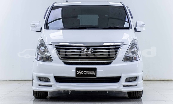 Buy Used Hyundai Starex White Car in Bangkok in Bangkok Buy Used Hyundai Starex White Car in Bangkok in Bangkok