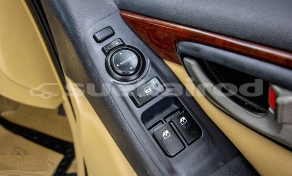 Buy Used Hyundai Starex White Car in Bangkok in Bangkok Buy Used Hyundai Starex White Car in Bangkok in Bangkok