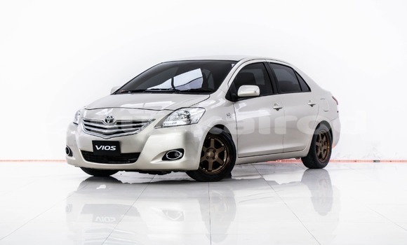 ซื้อ รถมือสอง Toyota Vios สีน้ำตาล รถยนต์ ใน %{เมือง} ใน กรุงเทพมหานคร
