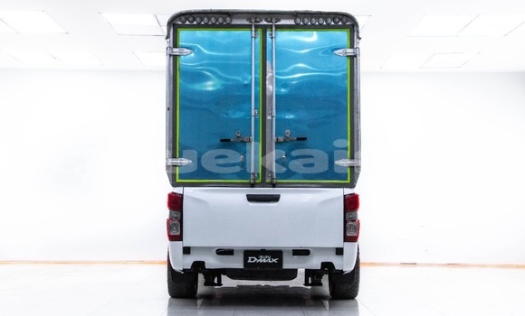 Buy Used Isuzu D–MAX White Car in Bangkok in Bangkok Buy Used Isuzu D–MAX White Car in Bangkok in Bangkok