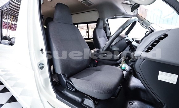 Buy Used Toyota Commuter White Car in Bangkok in Bangkok Buy Used Toyota Commuter White Car in Bangkok in Bangkok