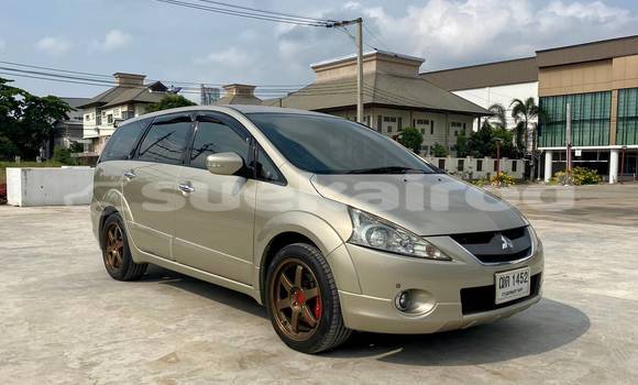 Buy Used Mitsubishi Space Wagon Brown Car in Bangkok in Bangkok Buy Used Mitsubishi Space Wagon Brown Car in Bangkok in Bangkok