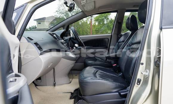 Buy Used Mitsubishi Space Wagon Brown Car in Bangkok in Bangkok Buy Used Mitsubishi Space Wagon Brown Car in Bangkok in Bangkok